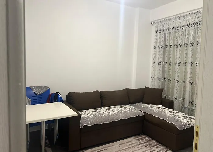 Gjiri Lalzit San Pietro Lägenhet