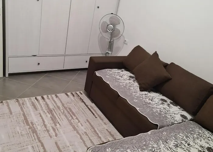 Gjiri Lalzit San Pietro *